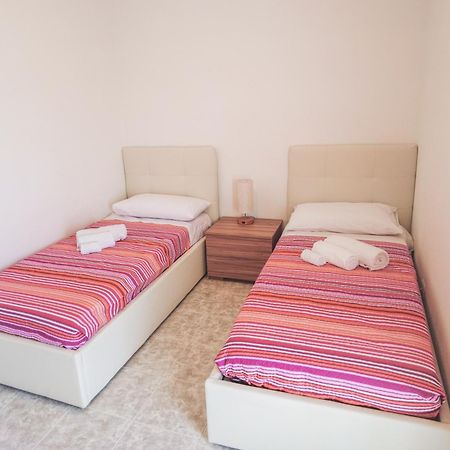 אלגהרו Budget Beds מראה חיצוני תמונה