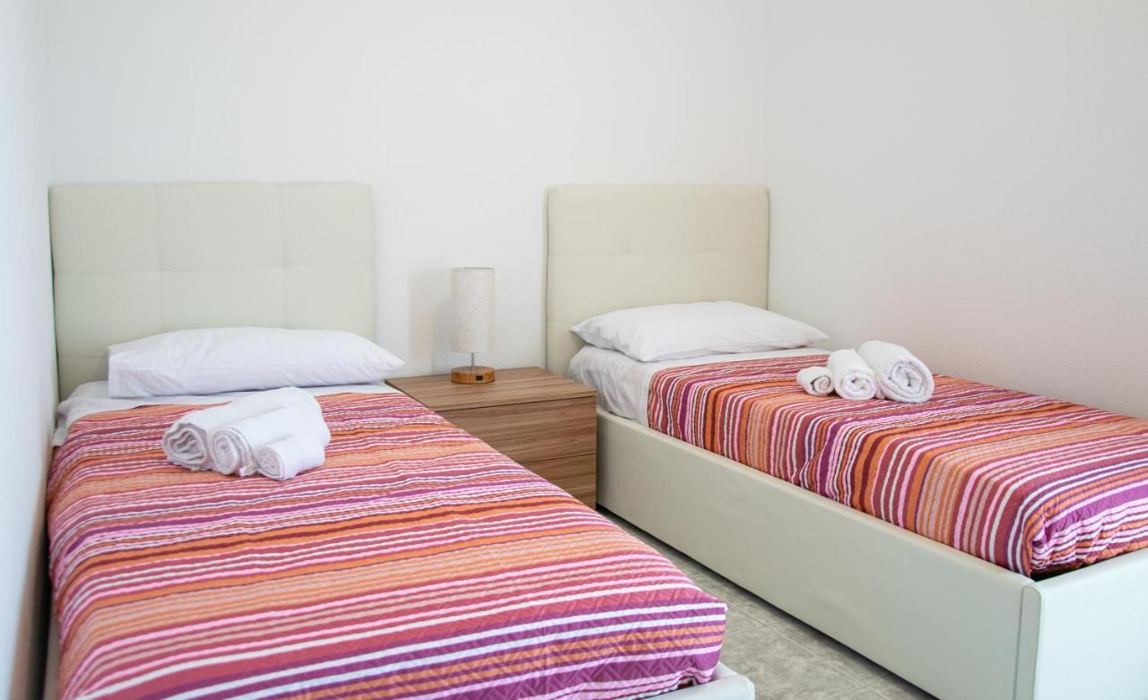 אלגהרו Budget Beds מראה חיצוני תמונה