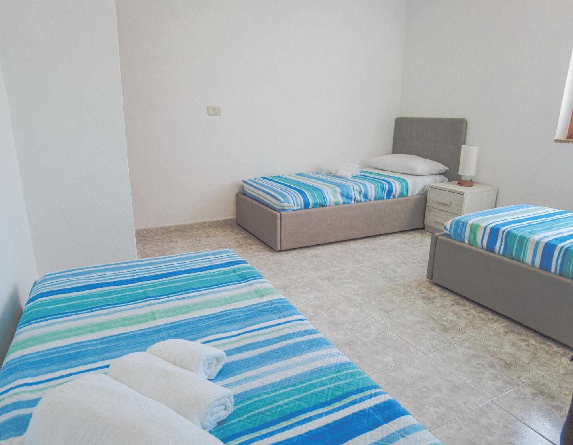 אלגהרו Budget Beds מראה חיצוני תמונה