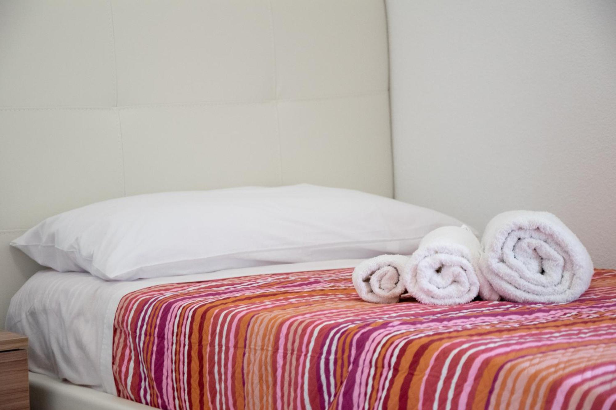 אלגהרו Budget Beds מראה חיצוני תמונה
