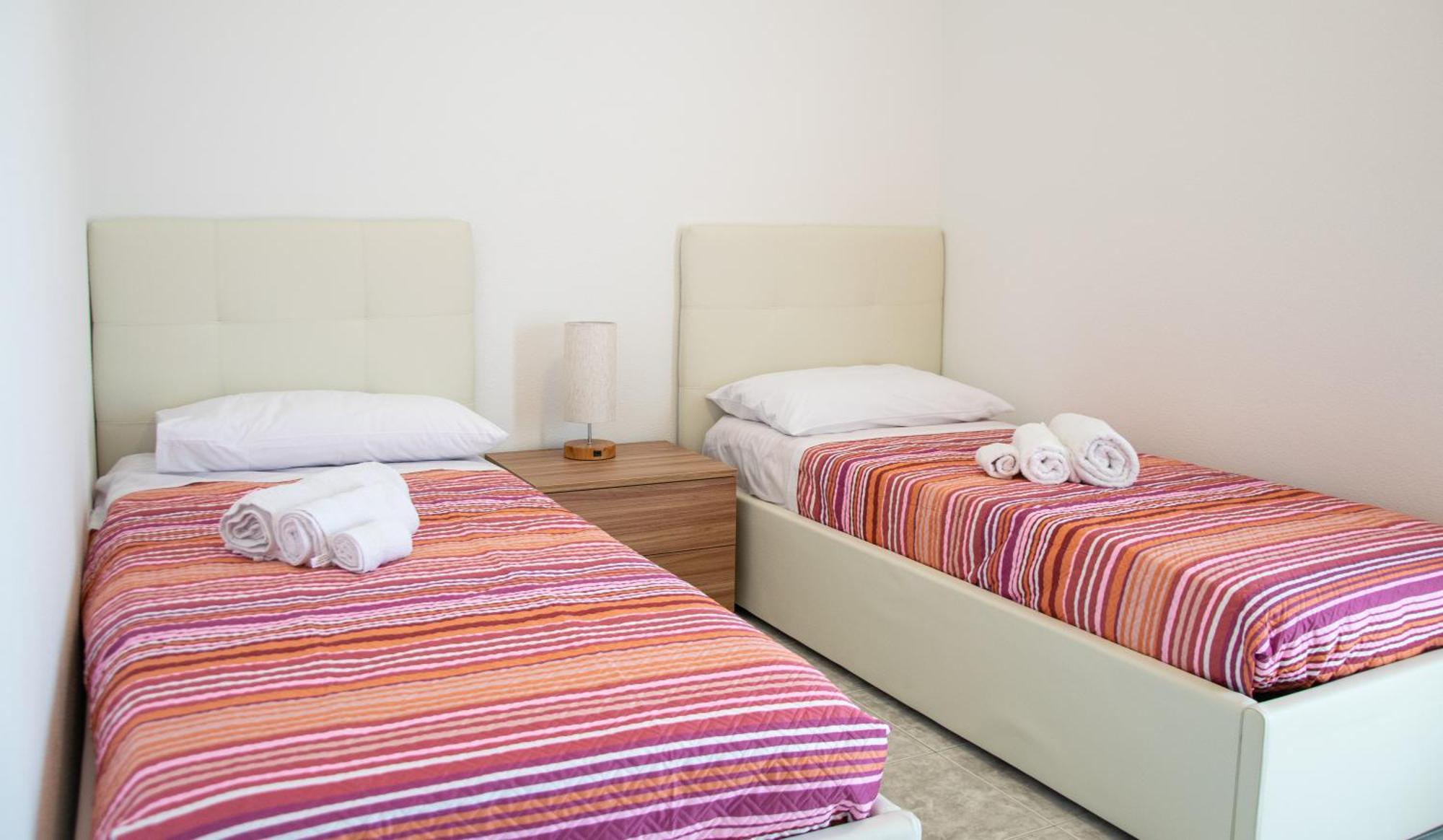 אלגהרו Budget Beds מראה חיצוני תמונה